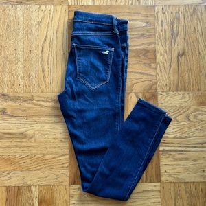 Hollister Ultra High-Rise Jean Legging